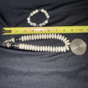 Native American Style Necklace In White Howlite With An Agate Bracelet